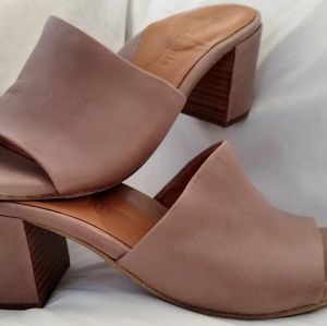 Gentle Souls by Kenneth Cole Chantel-la 9.5M NWOB